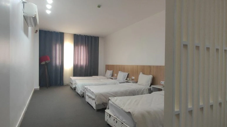 Roumeyle Apartment Hotel Asaluyeh 8