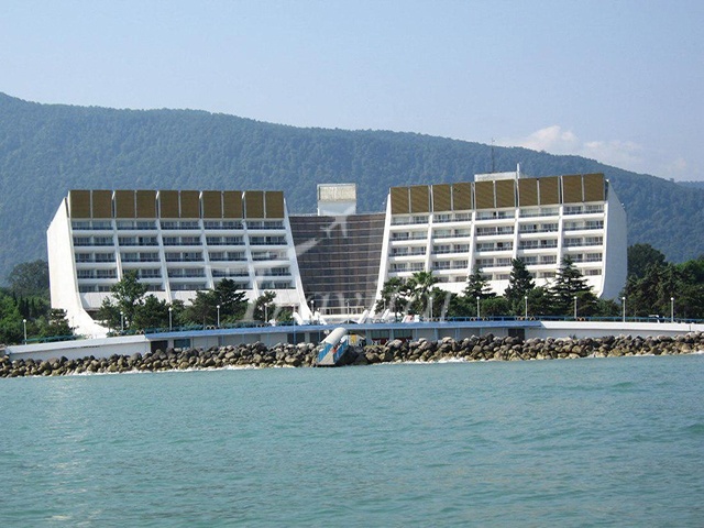 Parsian Azadi Khazar Hotel Chalus 1