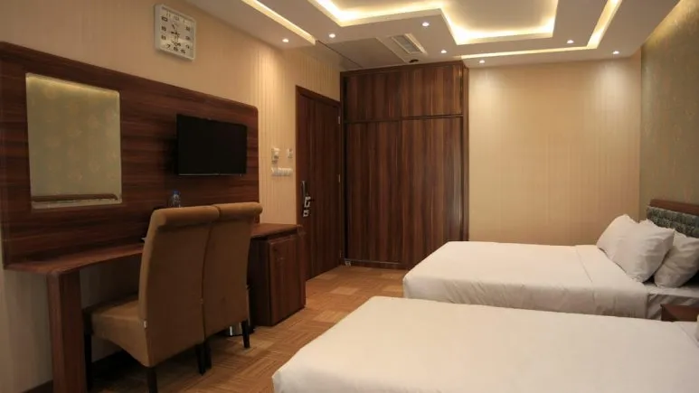 Amiran 2 Farhangiyan Hotel Hamedan 1