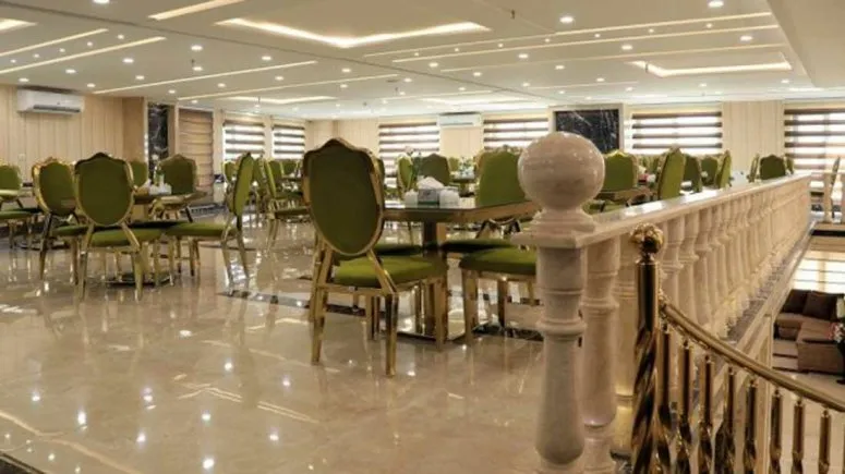 Amiran 2 Farhangiyan Hotel Hamedan 11