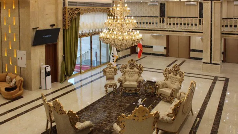 Amiran 2 Farhangiyan Hotel Hamedan 6