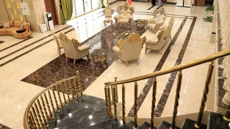 Amiran 2 Farhangiyan Hotel Hamedan 9