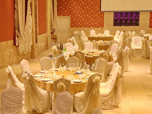 Baba Taher Hotel Hamedan 6