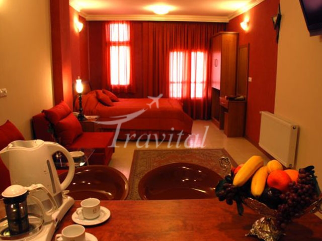 Partikan Hotel Isfahan 1