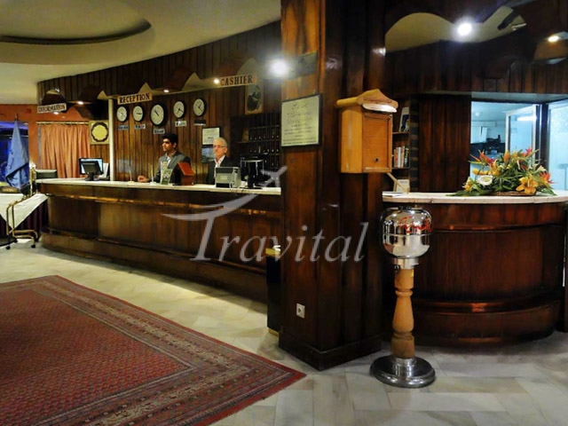 Piroozy Hotel Isfahan 6