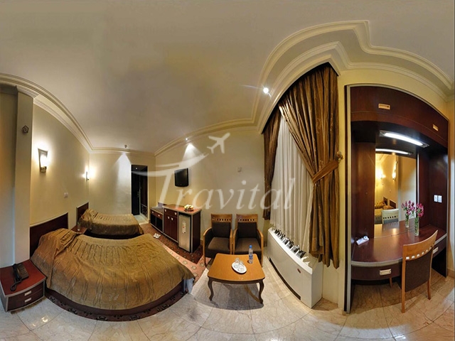 Piroozy Hotel Isfahan 9
