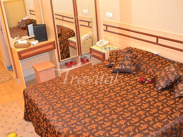 Sepahan Hotel Isfahan 8