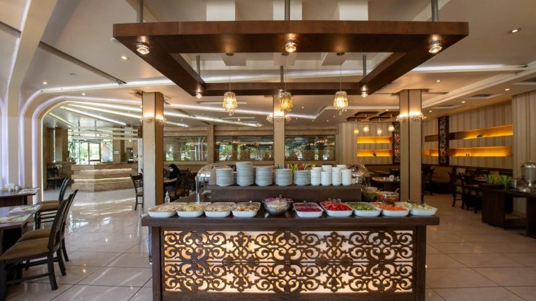 Parsian Suite Hotel Isfahan 12