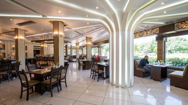 Parsian Suite Hotel Isfahan 7