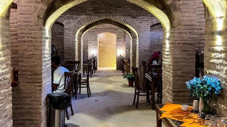 Sarhang Traditional Residence Isfahan 14