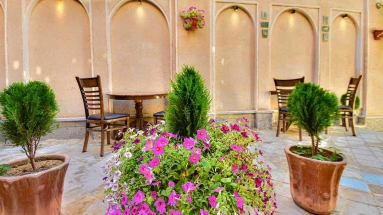 Yas Traditional Residence Isfahan 3