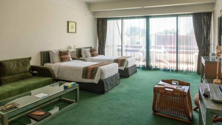 Narenjestan Hotel Izadshahr 13