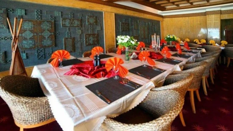 Narenjestan Hotel Izadshahr 9
