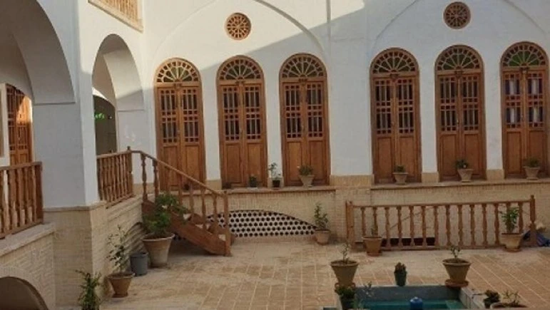 Givak Traditional Residence Kashan 2