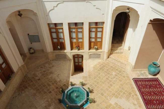 Mandegar Traditional Residence Kashan 10