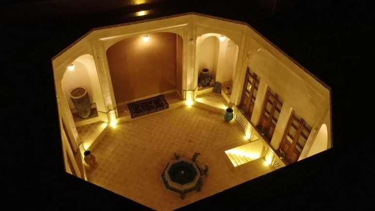 Mandegar Traditional Residence Kashan 9