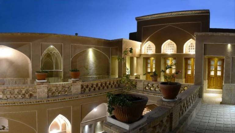 Sarva Traditional Residence Kashan 3