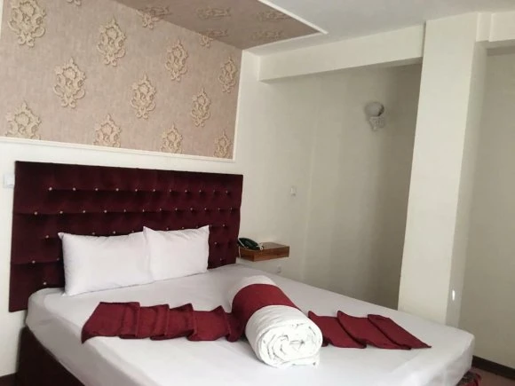 Khavar Hotel Mashhad 4