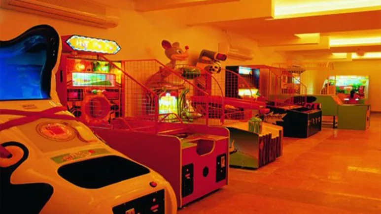 Ariyan Hotel Nur 6