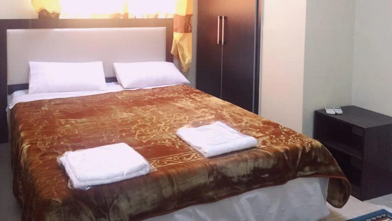 Adineh Apartment Hotel Qeshm 6