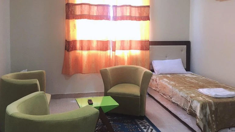 Adineh Apartment Hotel Qeshm 8