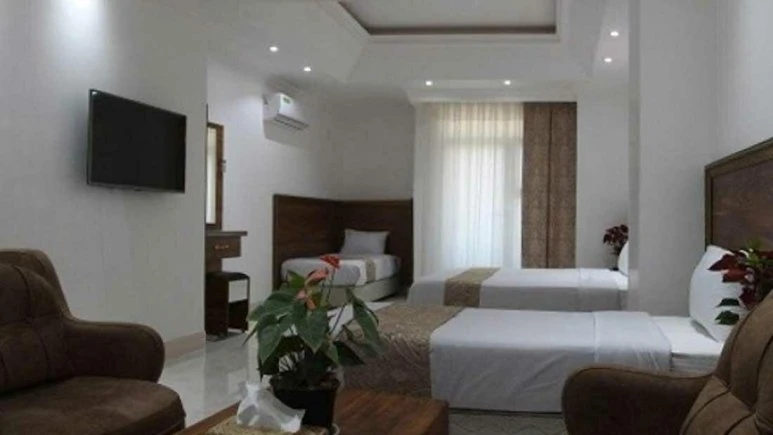 Araz Hotel Qom 1