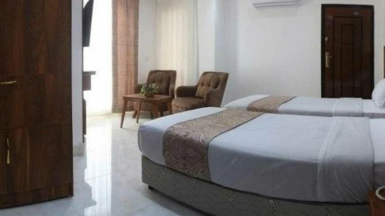 Araz Hotel Qom 6
