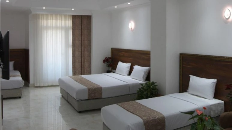 Araz Hotel Qom 8