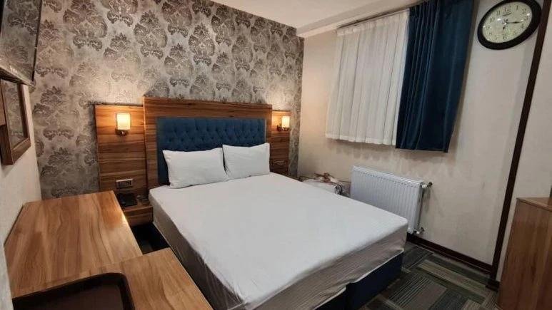 Ghasr e Naderi Hotel Qom 6