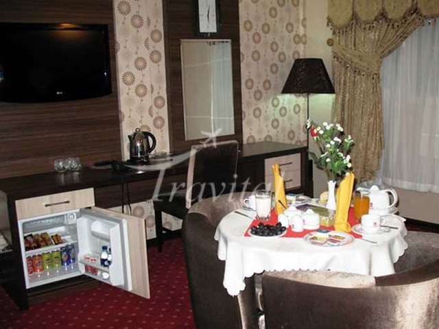 Parsia Hotel Qom 4