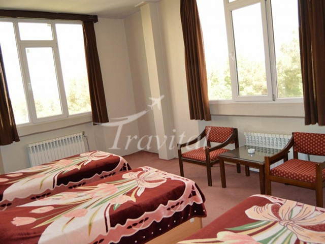 Roz (Rose) Hotel Qom 3