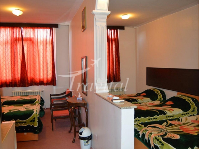 Roz (Rose) Hotel Qom 8