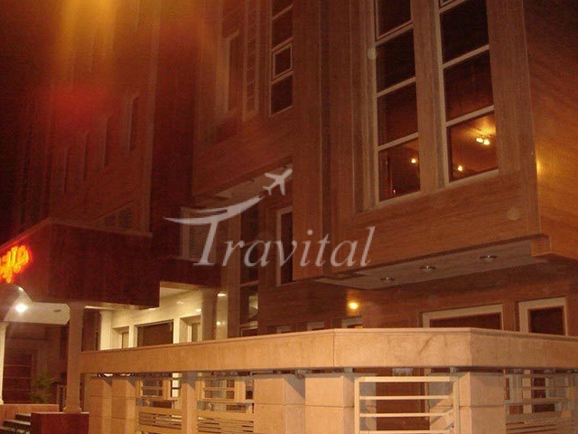 Parmis Apartment Hotel Shiraz 4