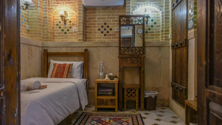 Tabesh Traditional Residence Shiraz 3