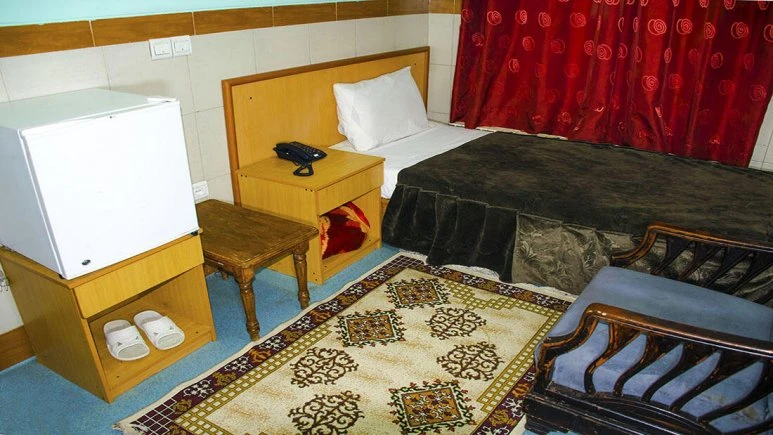 Vila Guest House Shiraz 2