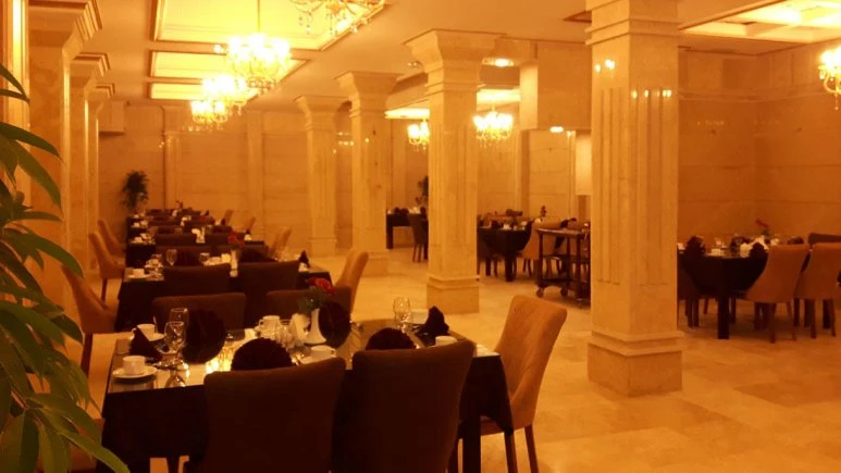 Baghdadi Hotel Takestan 7
