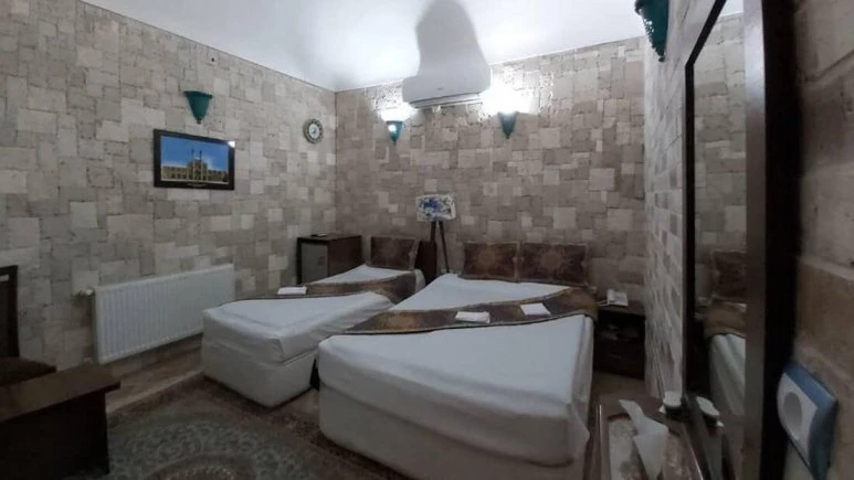 Firoozeh Hotel Yazd 1