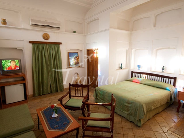 Laleh Hotel Yazd 13