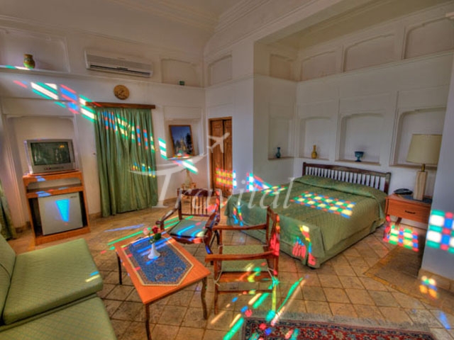 Laleh Hotel Yazd 16