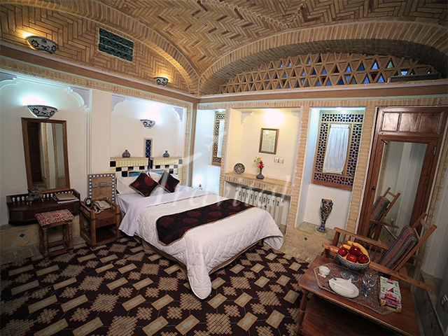 Moshir al-Mamalek Garden Hotel Yazd 5