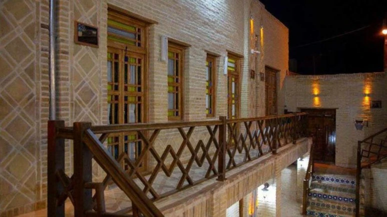Dadamaan Hotel Zanjan 4